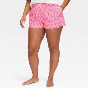 Roller Rabbit Pink Paisley Scallop Hem Shorts